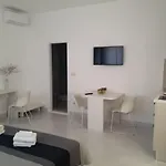 דירה Nika